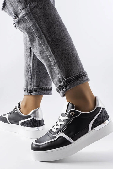 Czarne sneakersy na platformie Tooele 2