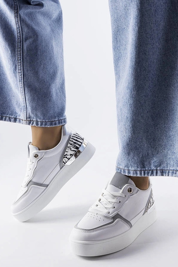 Białe sneakersy na platformie Tooele