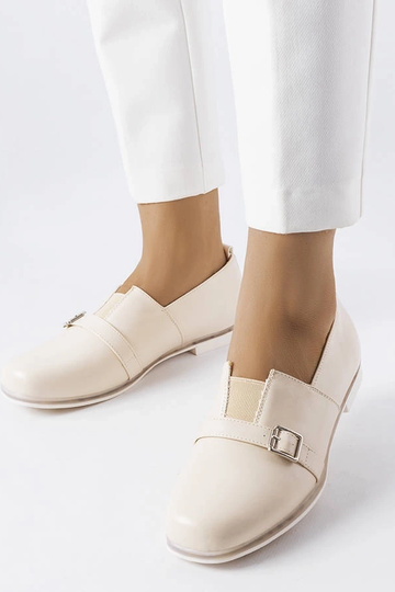 Beżowe półbuty ze skórzana...