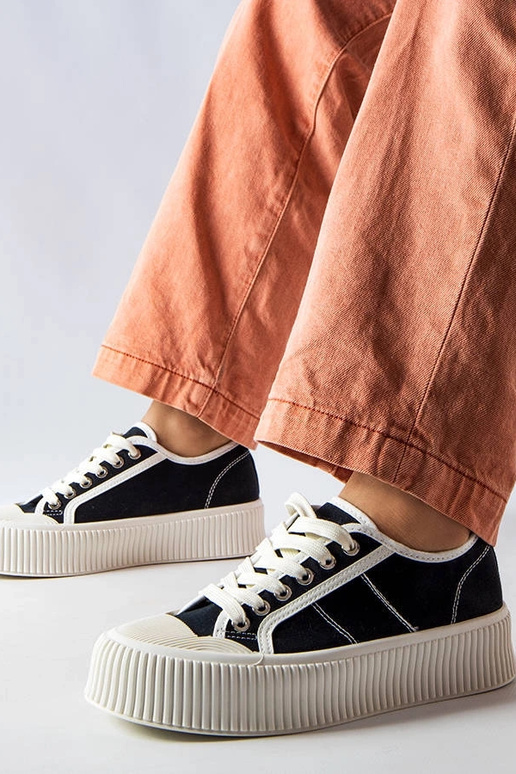 Czarne trampki na platformie Castanthei Czarne trampki na platformie Castanthei