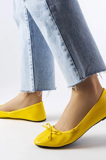 Żółte balerinki zdobione... 2