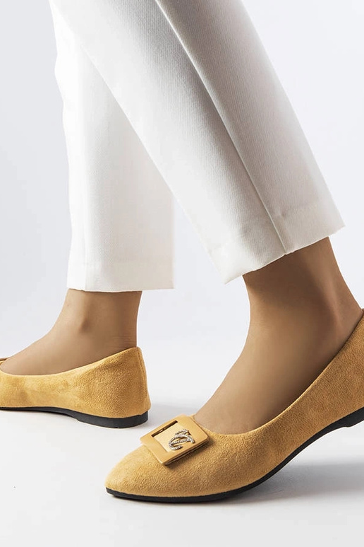 Beżowe balerinki zdobione cyrkoniami...