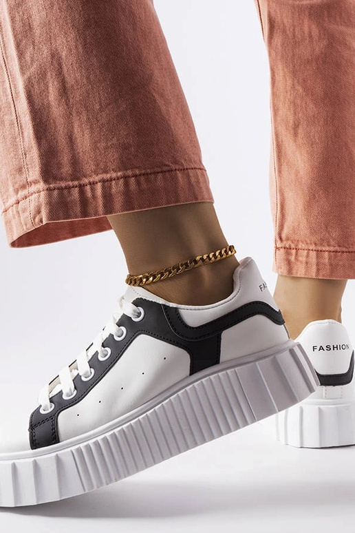 Białe sneakersy na platformie Gosselin