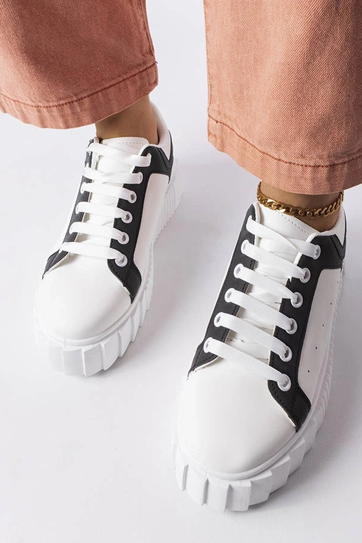 Białe sneakersy na platformie Gosselin