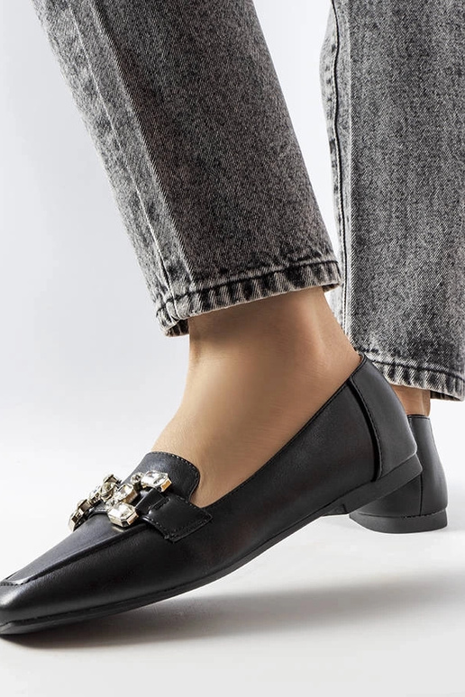 Czarne mokasyny damskie z cyrkoniami...