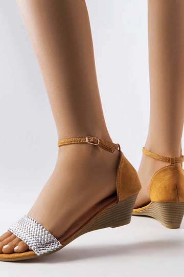 Yellow sandals Dolores