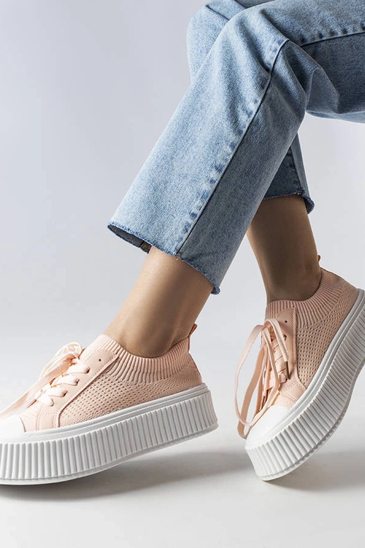 Różowe materiałowe trampki na...