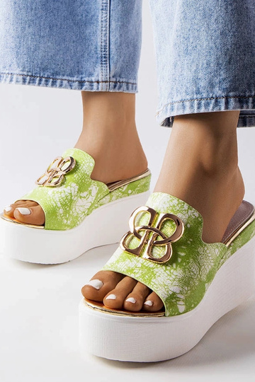 White slides Ypsy