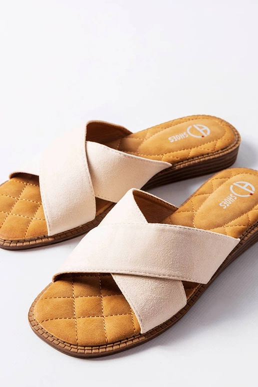 Beżowe klapki Tiana