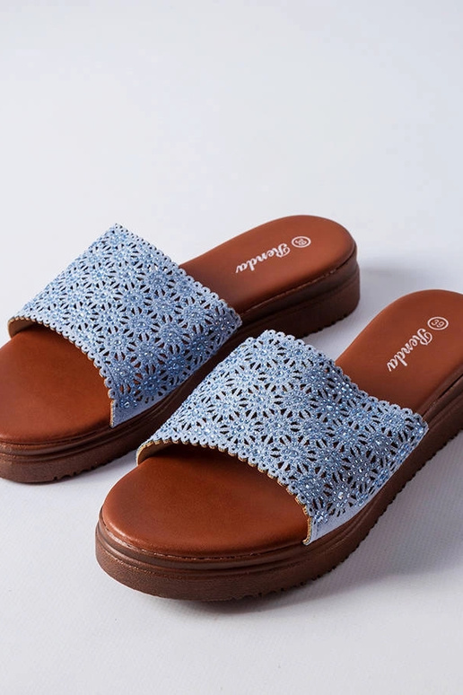 Niebieskie ażurowe klapki z...