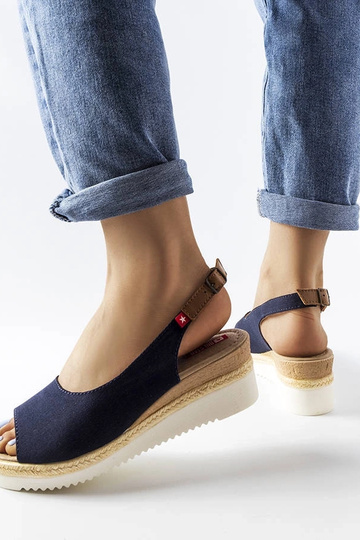 Granatowe sandały na... 2