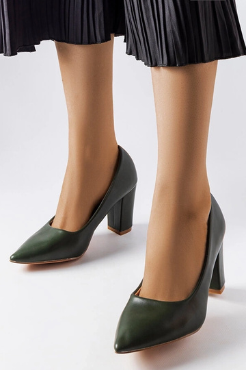 Beige high heels Thrower
