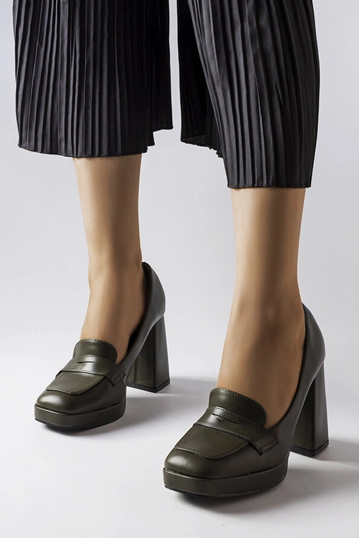 Beige high heel pumps Unos