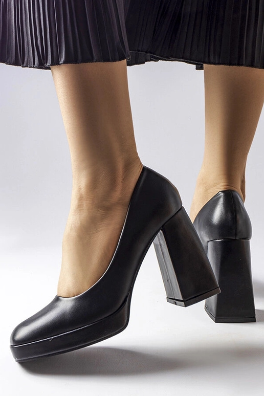 Beige high heels Thrower