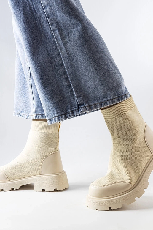 Beżowe skarpetkowe botki Lonte