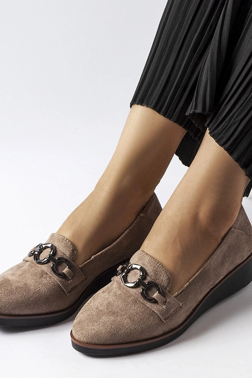 Brązowe półbuty na koturnie Erin