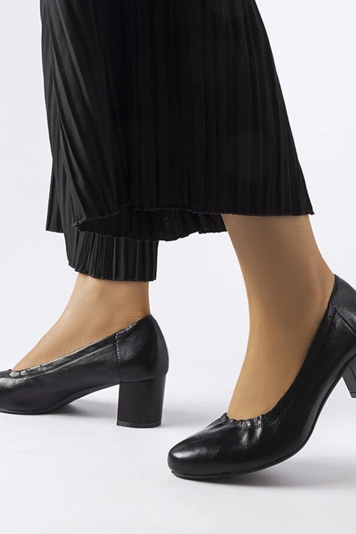 Beige high heels Thrower