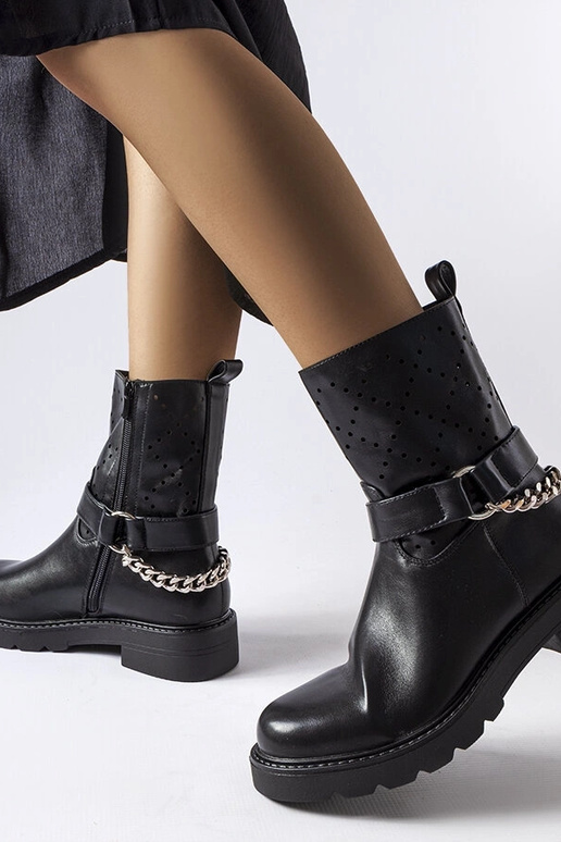 Beige insulated boots with chain...