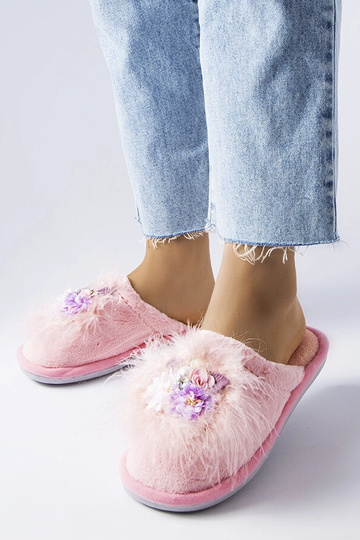 Black slippers with fur insulated Valle