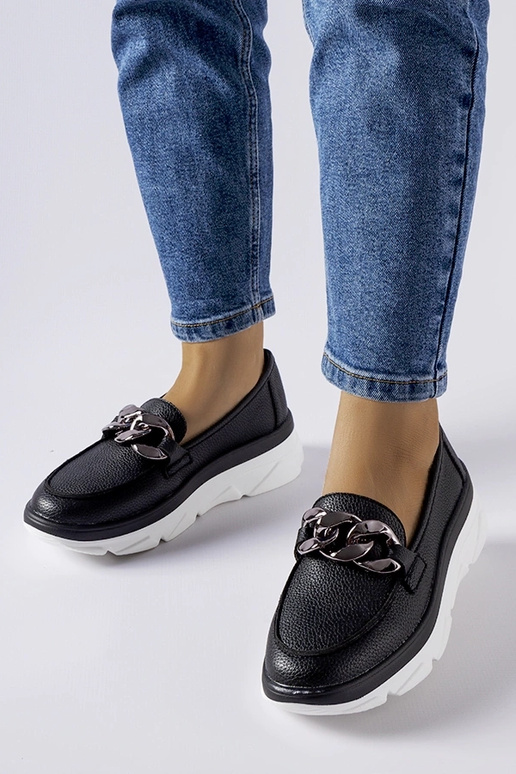 Czarne mokasyny z łańcuchem Vinceza