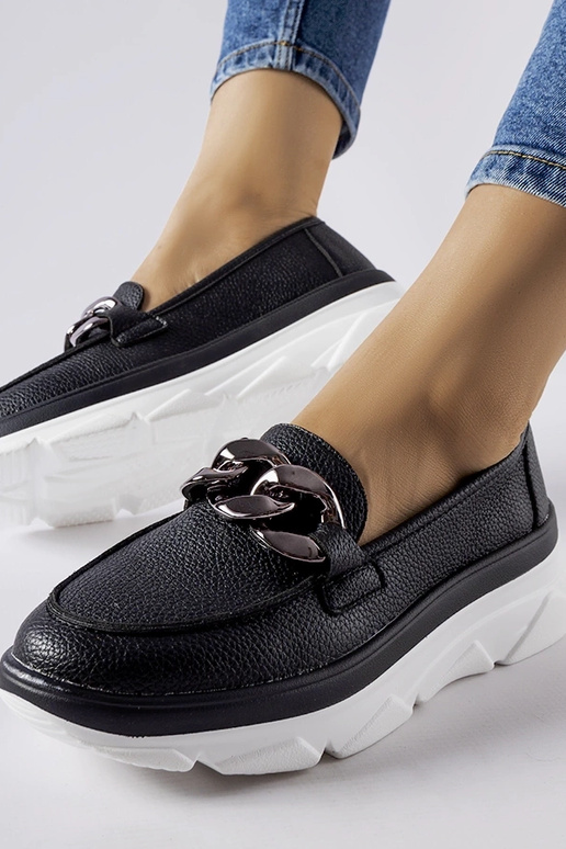 Czarne mokasyny z łańcuchem Vinceza
