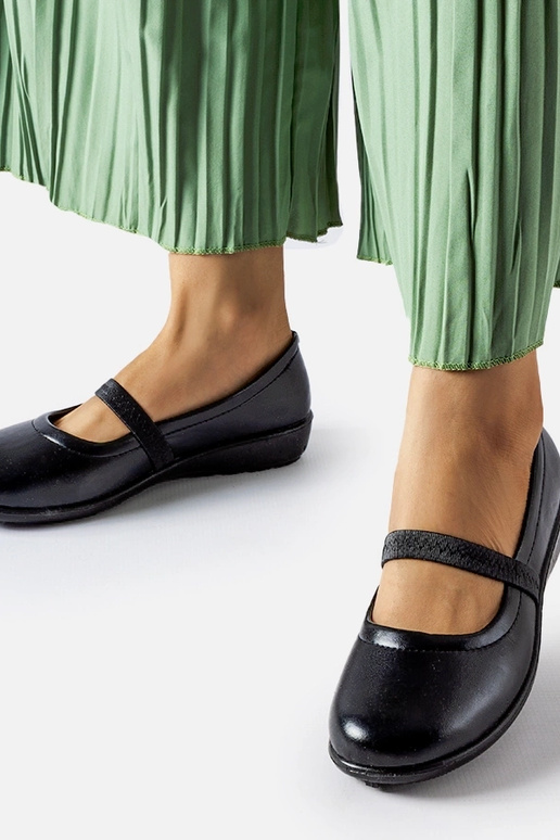 Czarne baleriny na gumkę Oakland