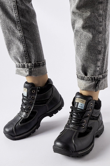 Czarne zimowe workery Falla