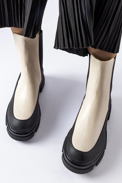 Black Valdez insulated boots