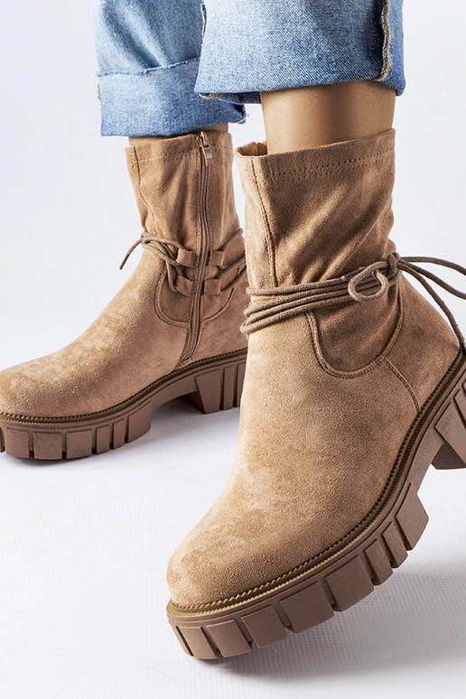 Black wedge heeled boots Etylioo