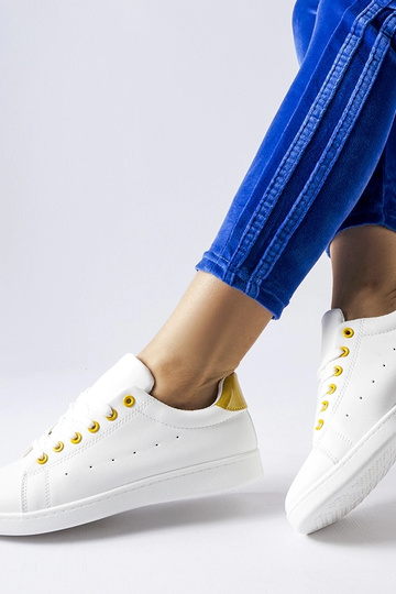 White trainers Ellen 2