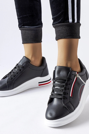 Czarne sneakersy na białej podeszwie Anaunia