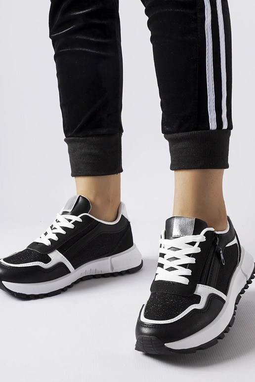 Czarne ozdobne sneakersy Camuzzoni