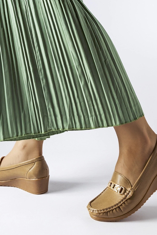 Brązowe mokasyny z klamerką na...