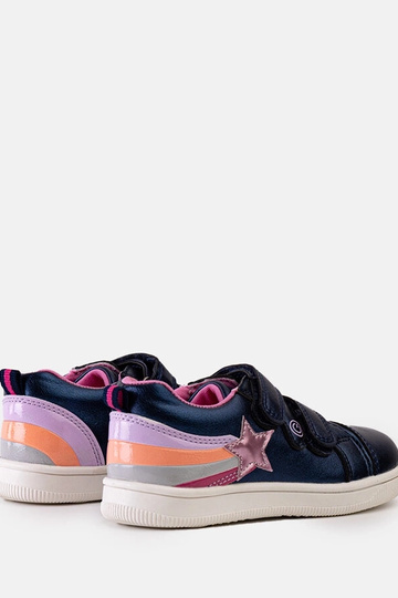 Green sneakers for kids... 2