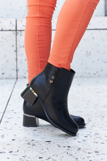 Beige boots Huff 2