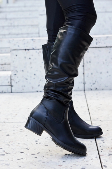 Black patent leather insulated boots Campi