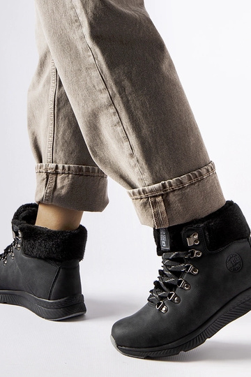 Beige boots Huff 2
