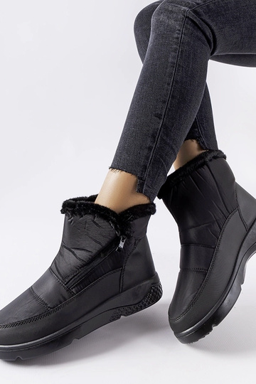 Black snowboots Nanna