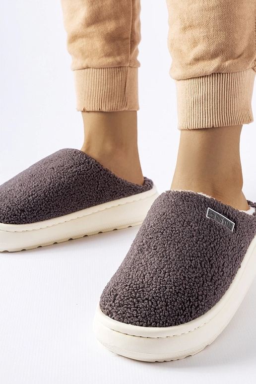 Różowe ocieplane kapcie Big Star...