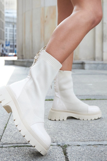 White trainers Big Star...