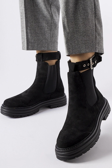 Black Valdez insulated boots