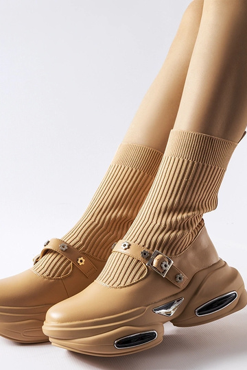 White trainers Big Star... 2