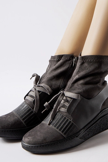 Black Valdez insulated boots 2