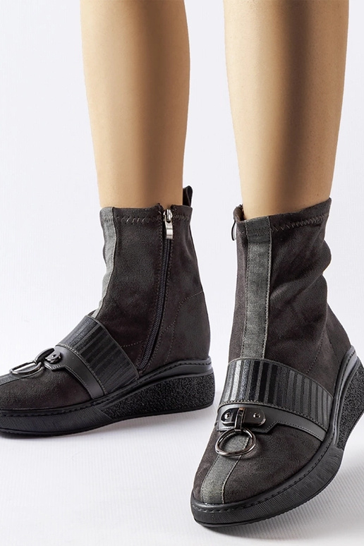 Szare skarpetkowe botki na koturnie...