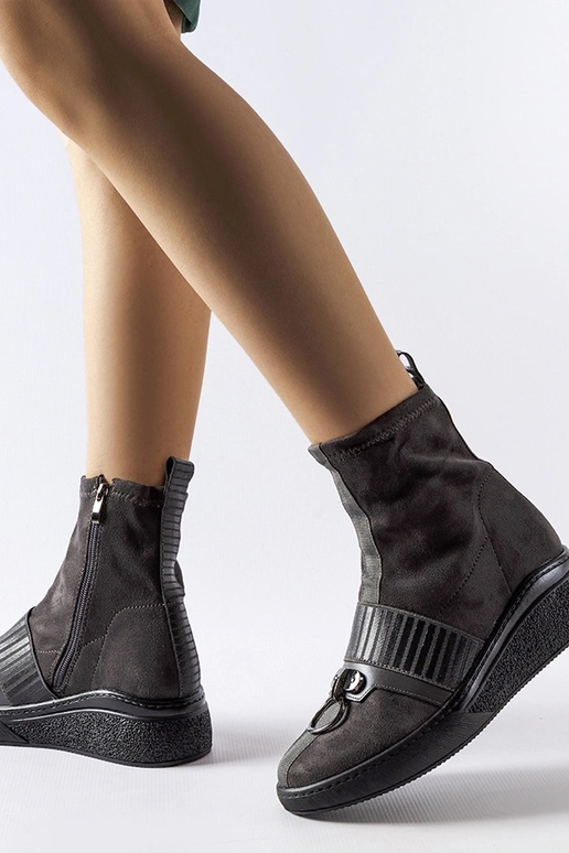 Szare skarpetkowe botki na koturnie...