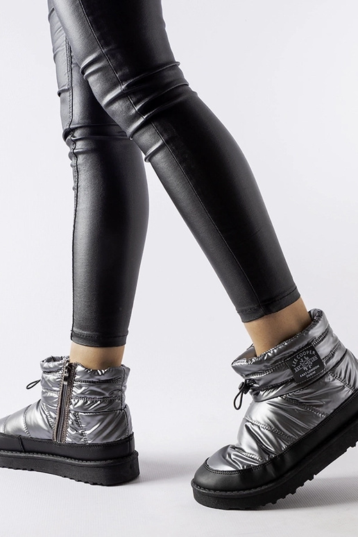 Black snowboots Arana