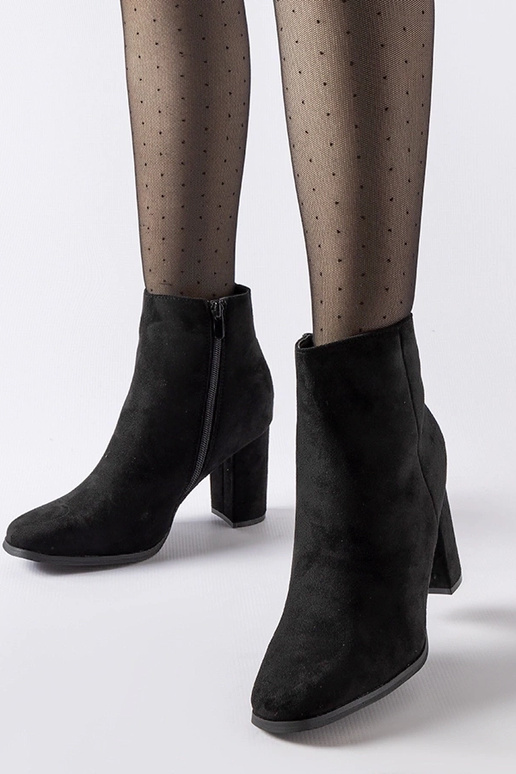 Czarne botki na słupku Torricelli