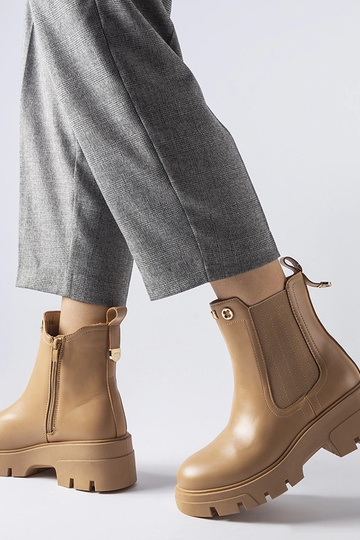 Beige boots Huff 2