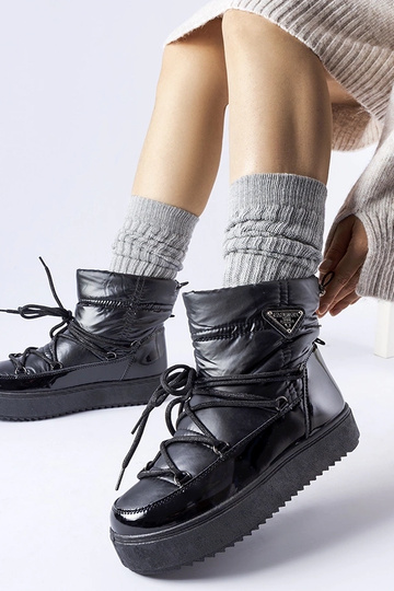 Black snowboots Arana