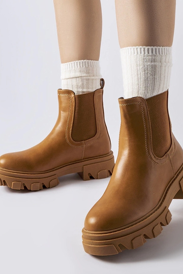 Brązowe wsuwane masywne...